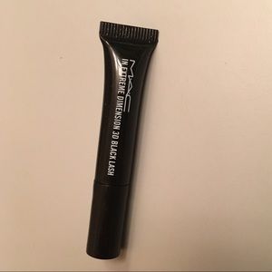 🌺 3/$15 🌺 MAC In Extreme Dimension 3D Mascara